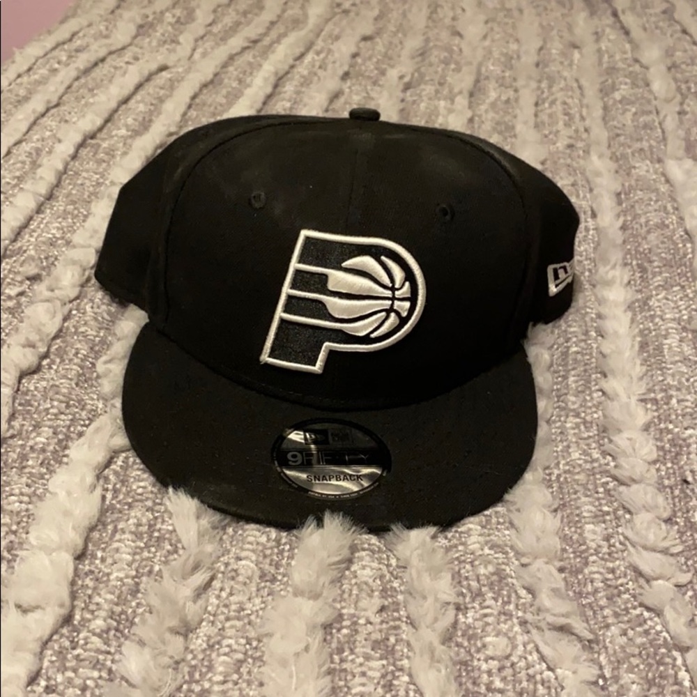 NEW black Indiana Pacers hat
